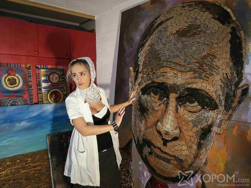 Украйны уран бүтээлч Путины хөргийг хонгиогоор бүтээжээ 11