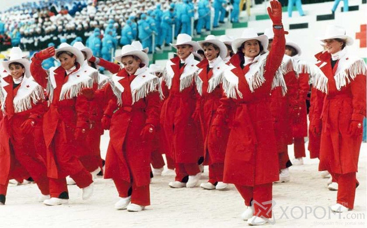 Олимпийн түүхэнд тэмдэглэгдэн үлдсэн хамгийн этгээд ёслолын хувцаснууд 12