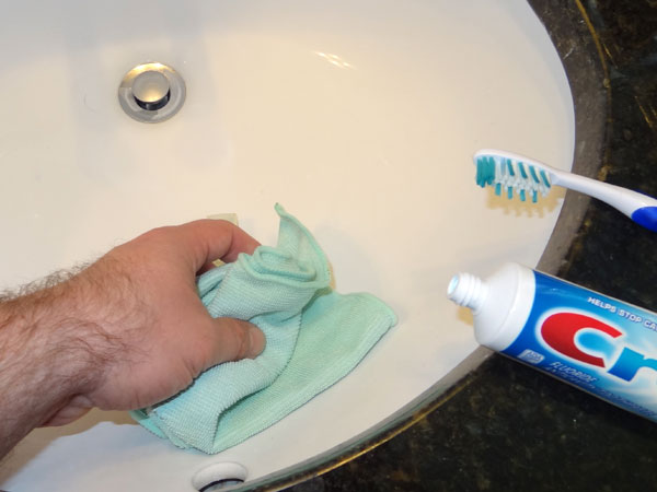 Шүдний оог шүд угаахаас өөрөөр ашиглах 15 арга 14