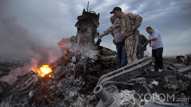 Малайзын агаарын тээврийн онгоц пуужинд оногдож, 295 хүн нас баржээ 12