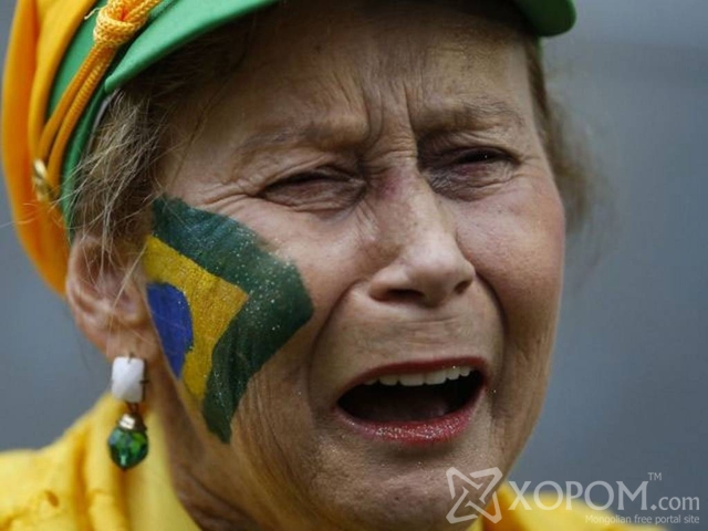 Шившигт ялагдлыг харсан Бразилийн хөгжөөн дэмжигчдийн сэтгэл шимшрүүлэм дүр төрх 13