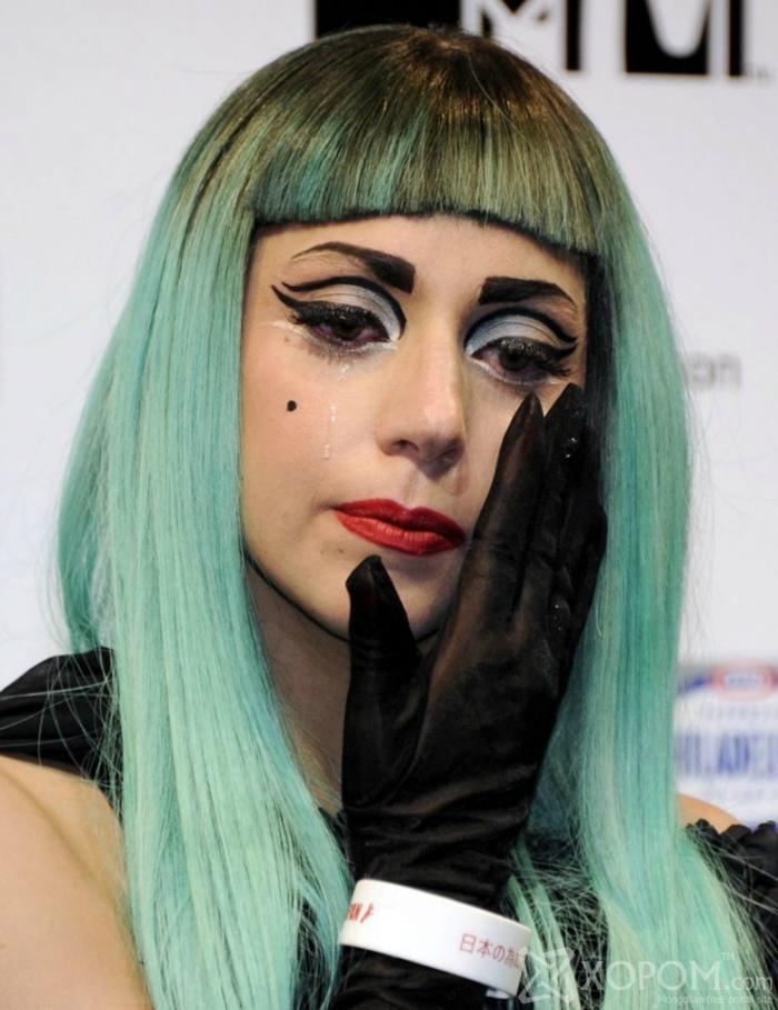 Дуучин Lady Gaga-гийн этгээд хэв маяг, хувцаслалтууд 46