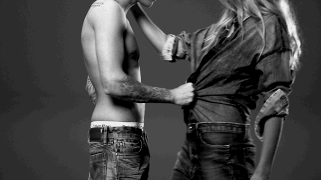 Calvin Klein-ий шинэ сурталчилгаанд тоглосон Justin Bieber-ийн GIF зургууд 3