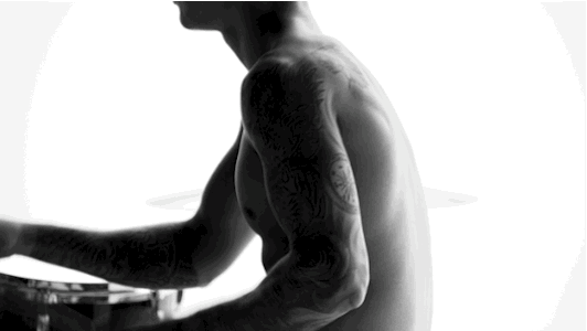 Calvin Klein-ий шинэ сурталчилгаанд тоглосон Justin Bieber-ийн GIF зургууд 9