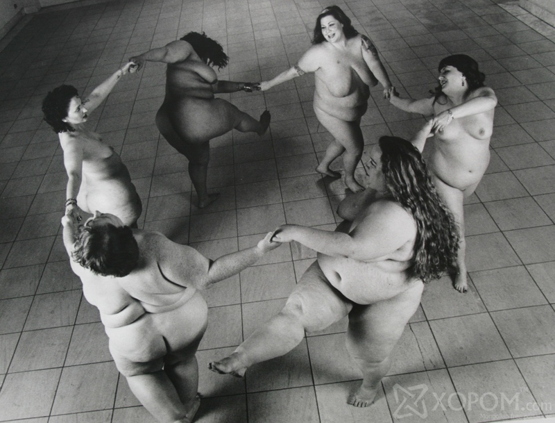 Leonard Nimoy-гийн The Full Body Project төслийн янз бүрийн хэлбэр хэмжээ бүхий бие галбиртай эмэгтэйчүүд 3