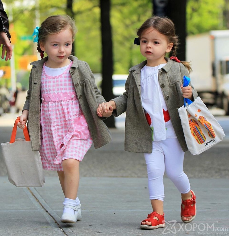 Marion Loretta Broderick and Tabitha Broderick carry monogrammed bags to school in NYC. Pictured: Marion Broderick and Tabitha Broderick Ref: SPL385798  240412   Picture by: Jackson Lee / Splash News Splash News and Pictures Los Angeles:	310-821-2666 New York:	212-619-2666 London:	870-934-2666 photodesk@splashnews.com 